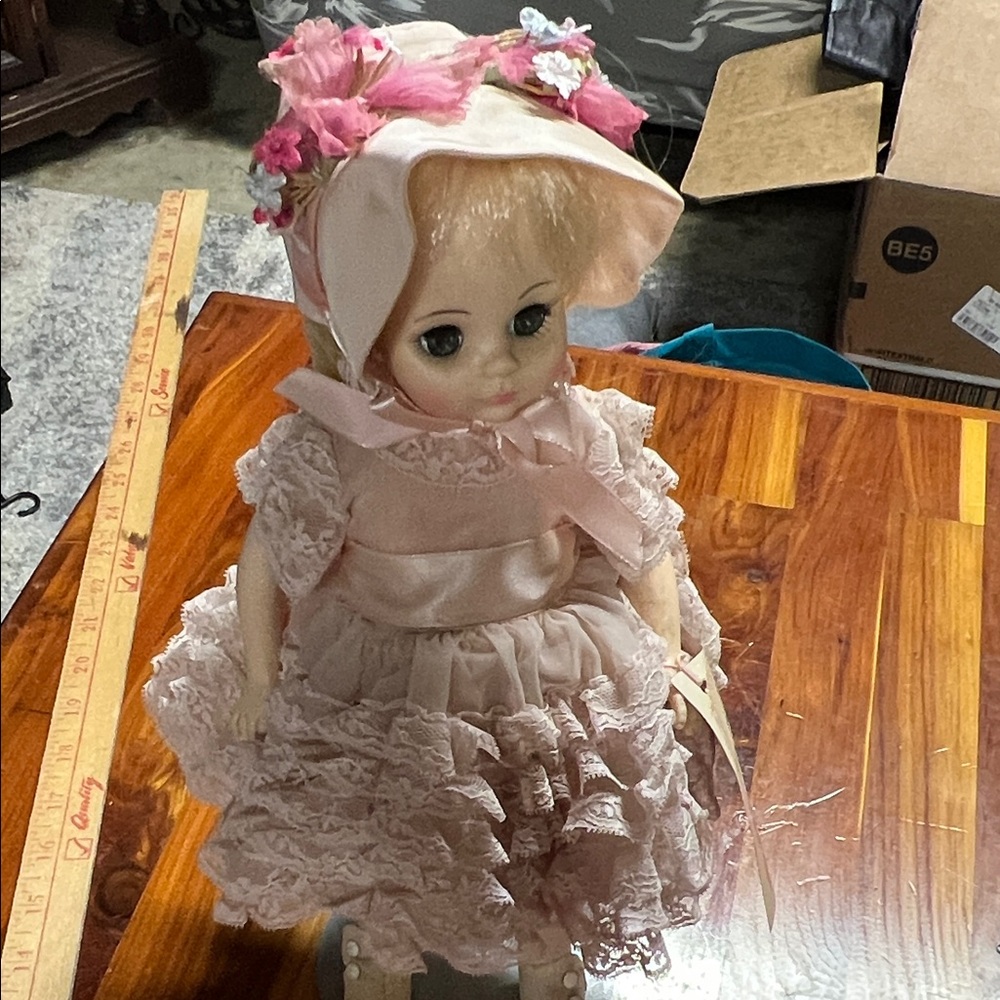 Madame Alexander Renoir Artist Doll 20in Blonde Pink Lace Dress & Floral Hat